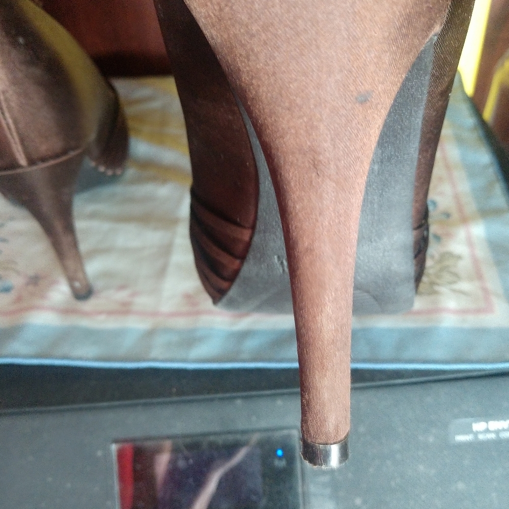 Heels - Picture 6 of 9